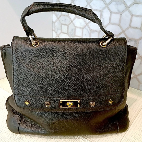Beautiful MCM Black Leather Shoulder Crossbody Bag w/ Goldtone Hardware - Picture 2 of 16